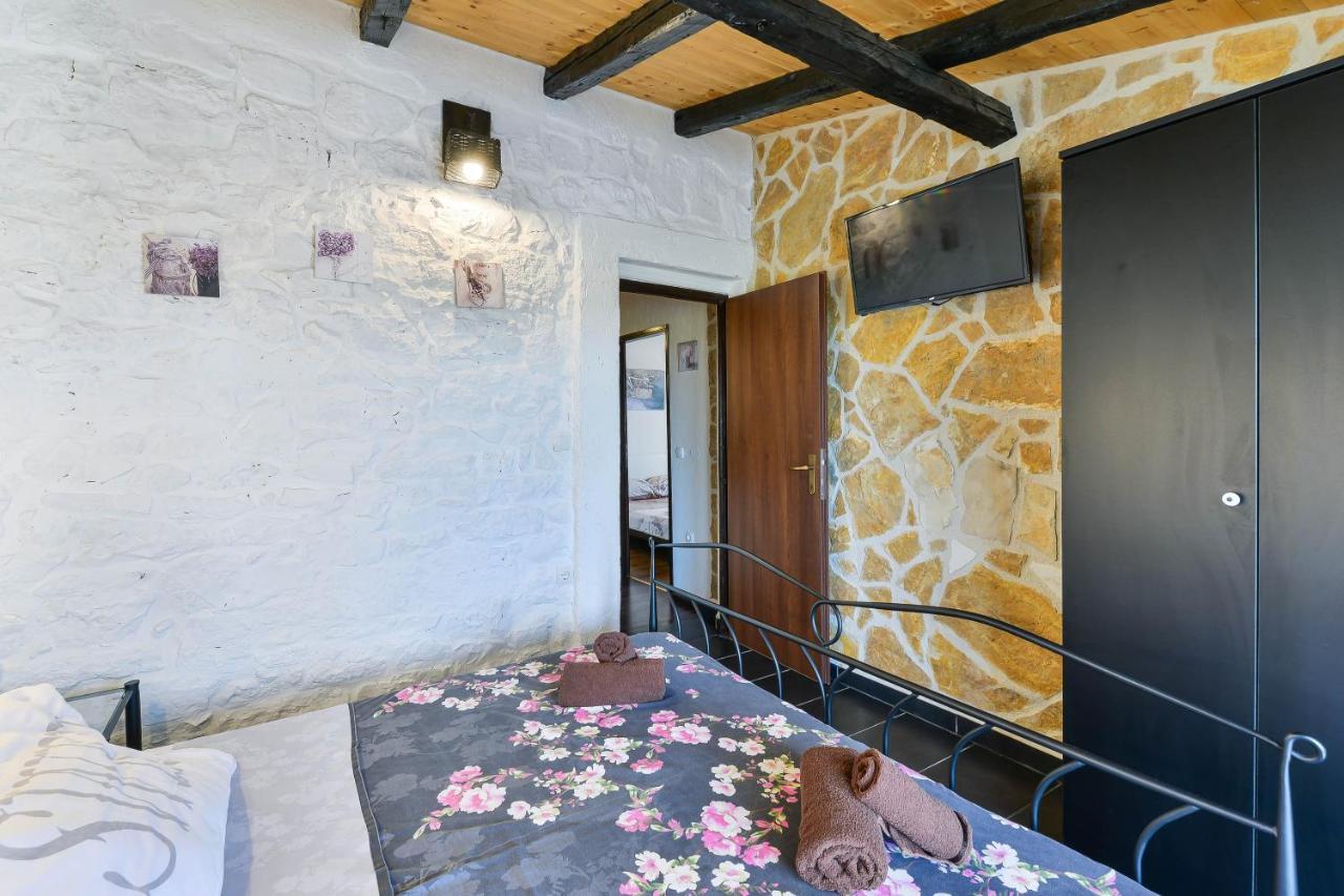 Villa Mia ซูโกชัน ภายนอก รูปภาพ
